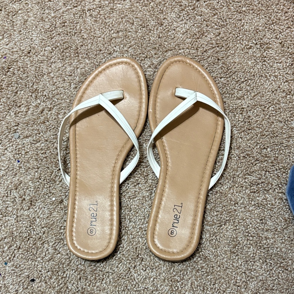 Rue21 Women's Sandals in Tan and White